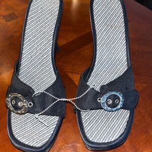 Black Women's Slide Sandals with Decorative Buckle